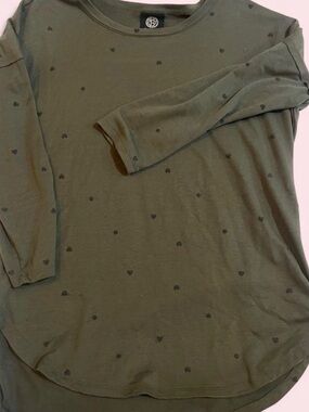 bobeau Olive Green Crewneck Top with Subtle Texture